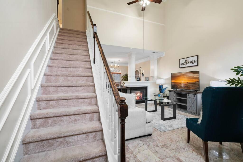 Cozy 4B 2 5B University Home King Beds Jacuzzi Charlotte Exterior foto